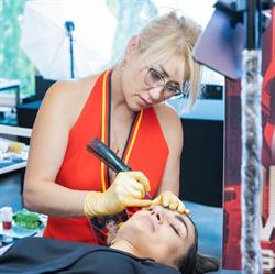 Permanente Make-up Valentijn, Dordrecht openingstijden