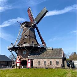 Stichting "De Feanster Moune", Surhuisterveen openingstijden