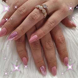 Tipnails nail and beauty salon IJmuiden, openingstijden