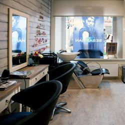 Ilona's kapsalonneke, Sprundel openingstijden