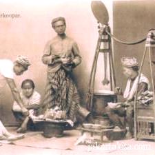 Waroeng Depok, Huizen openingstijden