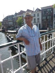 Emitox, Leiden openingstijden