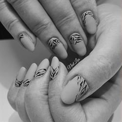 Nail.Lies allround nagelstyliste, Hellevoetsluis openingstijden