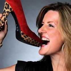 Amber Geena, Naarden openingstijden