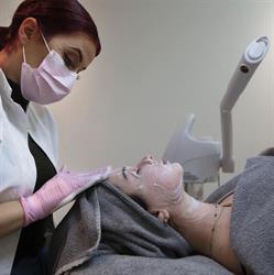 Beautysalon Ela - Epse - Schoonheidssalon Ela - Deventer, openingstijden