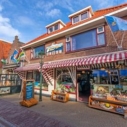 Eilandwinkel Wuxalia / Happy Cranberry, West-Terschelling openingstijden