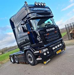 Jeffrey Lock Transport, Monster openingstijden