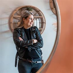 Kapsalon Debbie, Nuland openingstijden