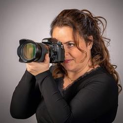 CreativeFotos, Neer openingstijden
