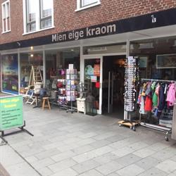 Mien eige kraom, Venray openingstijden