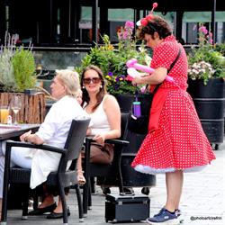 Verpaktelucht/ballonnenartiest, Almere openingstijden