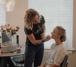 Aniek's hairdrive, Mijnsheerenland openingstijden