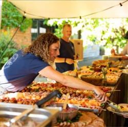 Visrokerij Eline/ Catering Eline, Terhole openingstijden