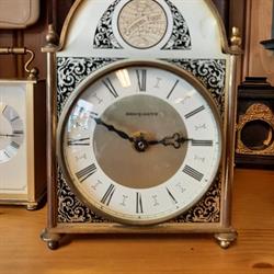 sjaak curiosashop, Enschede openingstijden
