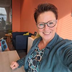 Visible Younique, Zwolle openingstijden