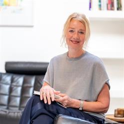 Marianne Köster, Haarlem openingstijden