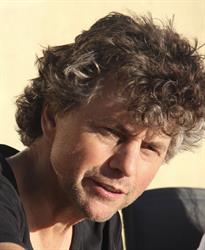 André Bikker - Vuurmeester, schilder, illustrator en docent, Doesburg openingstijden