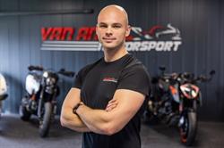 Van Andel motorsport, Marknesse openingstijden