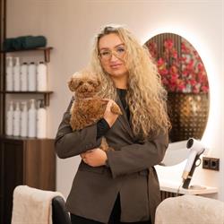 Sparkling beautysalon, Oss openingstijden