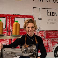 Hen3ka.nl Interieuradvies & Styling, Meubelrestyling & Stoffering, Sint Nicolaasga openingstijden