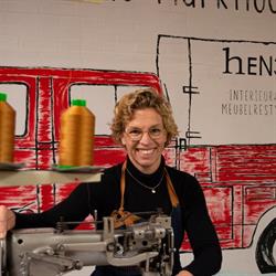 Hen3ka.nl Interieuradvies & Styling, Meubelrestyling & Stoffering, Sint Nicolaasga openingstijden