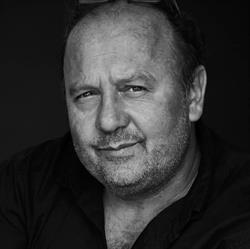 Nikolaos Kyriakidis Portraits, Diemen openingstijden