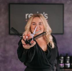 Resie's Hairsalon, Leunen openingstijden