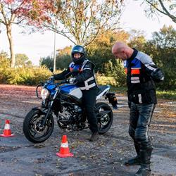 AGH Motorrijschool, Kwintsheul openingstijden