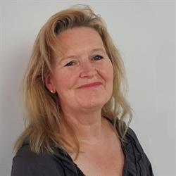 Rita Koolstra, Tegelen openingstijden