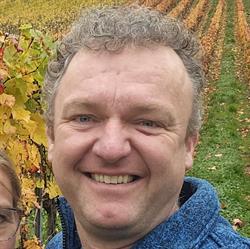 Slotenmaker D. van Rie, Schoondijke openingstijden