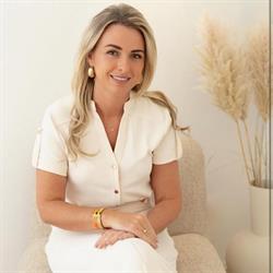 Schoonheidssalon Puur by Amber, Dordrecht openingstijden