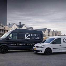 Kniest Totaal, Borne openingstijden