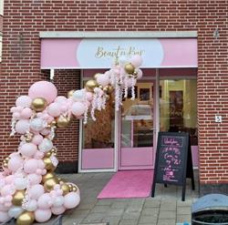 Beauty Bar, Arkel openingstijden