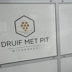 Druif met pit Wijnkoperij, Vlijmen openingstijden