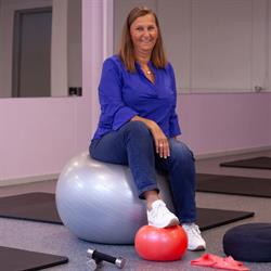 Locomotion, Velden openingstijden