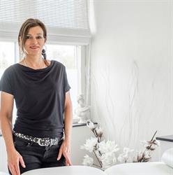 Massagesalon Haarlem Vanbodynaarmind, openingstijden