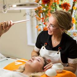 Look Amazing - PMU, Wenkbrauwen en Wimpers Eindhoven, Veldhoven openingstijden