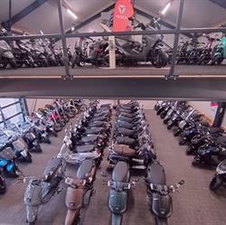 Bergscooters, Kesteren openingstijden