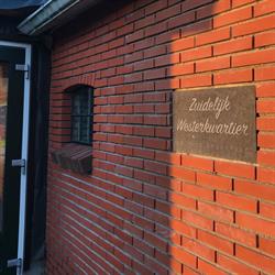 Doezumertocht, openingstijden