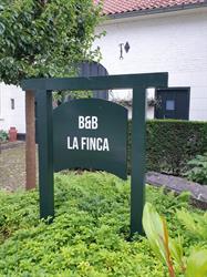B&B LA FINCA, Born openingstijden