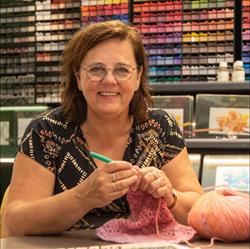 Made by You, Voorhout openingstijden