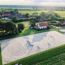 KM Stables, Swalmen openingstijden