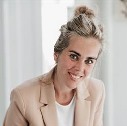 Trienke van der Veen, Leeuwarden openingstijden