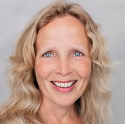 Natalie Bosscher, Hoorn openingstijden