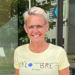 Jij Natuurlijk, Nes openingstijden