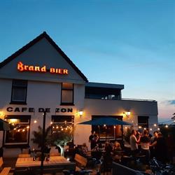 Cafe De Zon, Lent openingstijden
