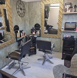 The Hair Artist by Peggy Ann Sam Sin, Vlaardingen openingstijden