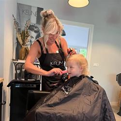 Frizz Kapsalon, Wieringerwerf openingstijden