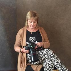 Theodora fotografie, Rhenen openingstijden