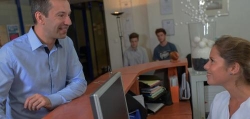 vog aanvragen, Tiel openingstijden